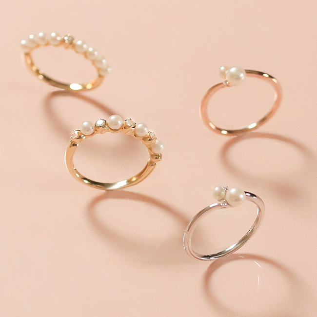 Winter pearl diamond ring